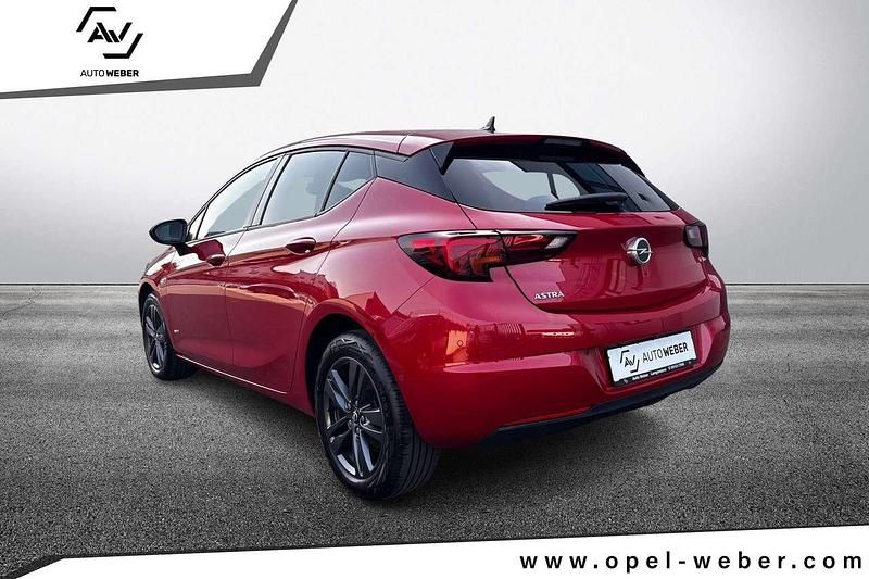 Gebraucht Opel Astra Design Edition 145 PS (106 kW) 2021 Chili rot/kardio rot Limousine