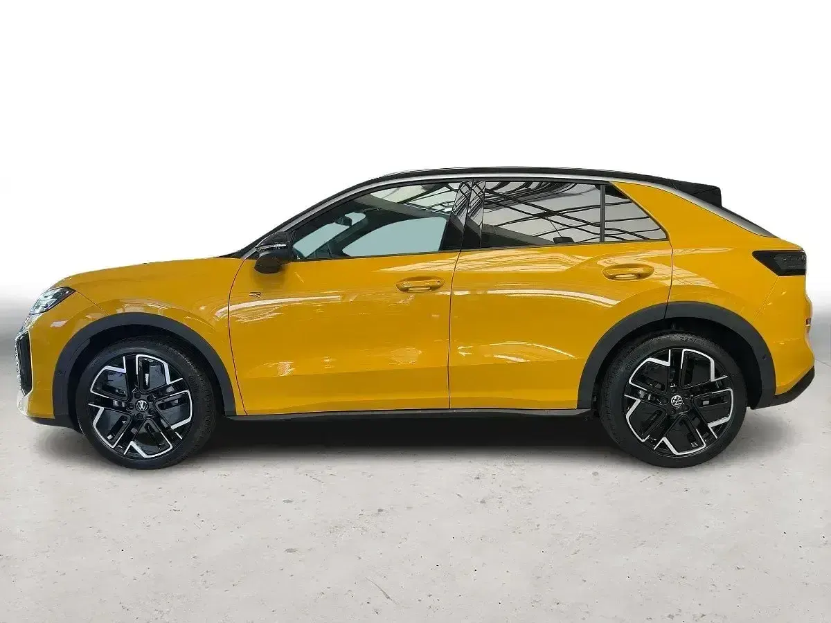 Neu VW T-Roc R-line 110 PS (80 kW) 2026 Schwarz SUV