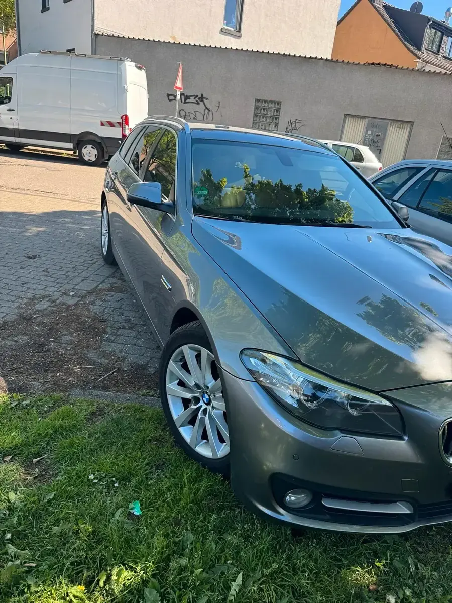 Gebraucht BMW 525 218 PS (160 kW) 2014 Grau Kombi