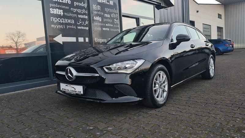 Schwarz Gebraucht 2020 Mercedes CLA180 Shooting Brake Kombi | 19.490 € (Superpreis) - Bild 1/2