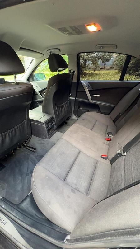 Gebraucht BMW 523 177 PS (130 kW) 2006 Schwarz Limousine