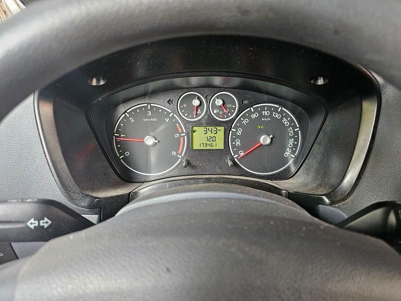 Gebraucht Ford Transit Connect 75 PS (55 kW) 2013 Weiß Van / Kleinbus