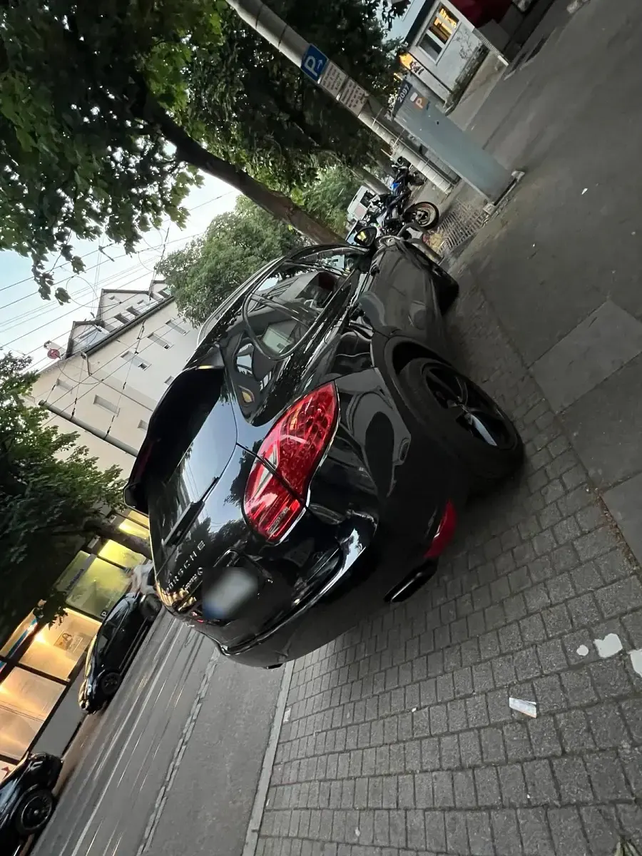 Gebraucht Porsche Cayenne 245 PS (180 kW) 2011 Schwarz SUV