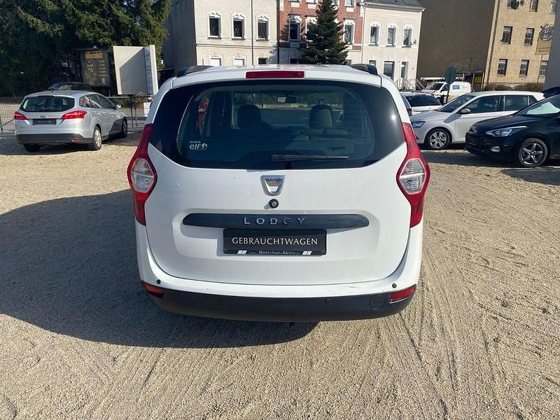 Gebraucht Dacia Lodgy Lauréate 83 PS (61 kW) 2014 Weiß Van / Kleinbus