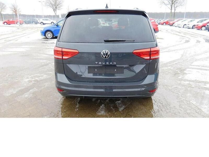 Gebraucht VW Touran Active 150 PS (110 kW) 2021 Uranograu Van / Kleinbus