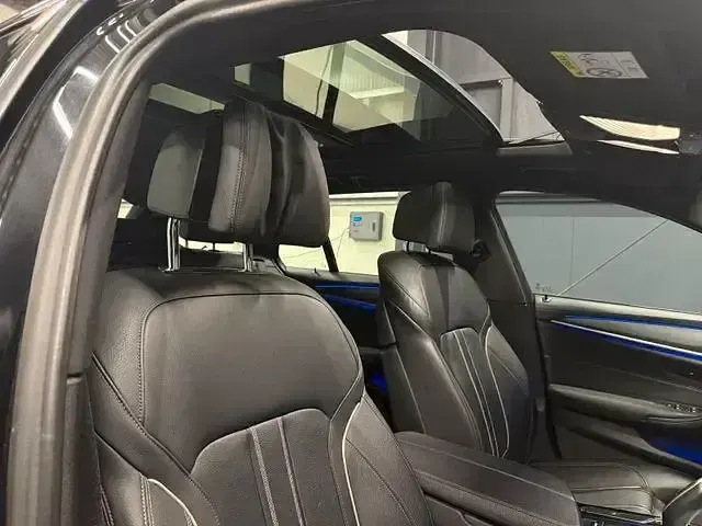 Gebraucht BMW 540 M Sport 340 PS (250 kW) 2022 Black sapphire metallic Kombi