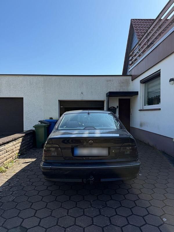 Second-hand BMW 520 150 CP (110 kW) 1998 Negru Berlinǎ