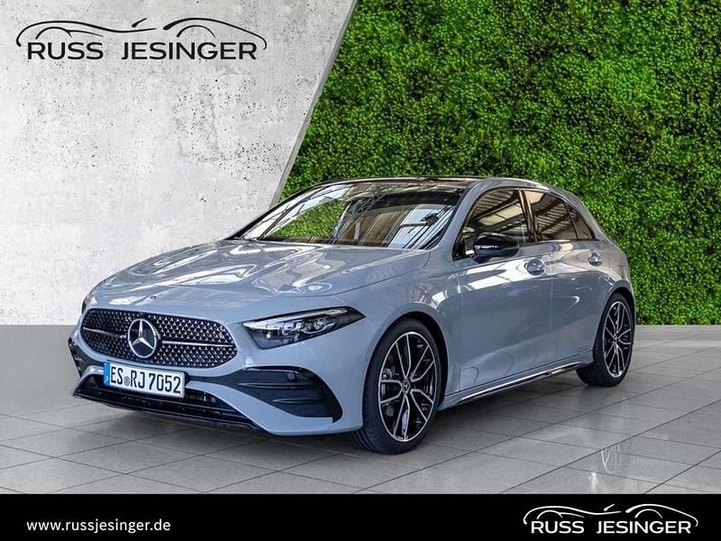Manufaktur lack manufaktur alp Gebraucht 2025 Mercedes A180 AMG Limousine | 33.850 € (Fairer Preis) - Bild 1/3