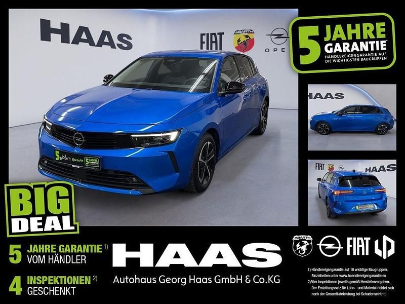 Blau/typ aussenverkleidung met Gebraucht 2024 Opel Astra Edition Limousine | 18.280 € (Superpreis) - Bild 1/4