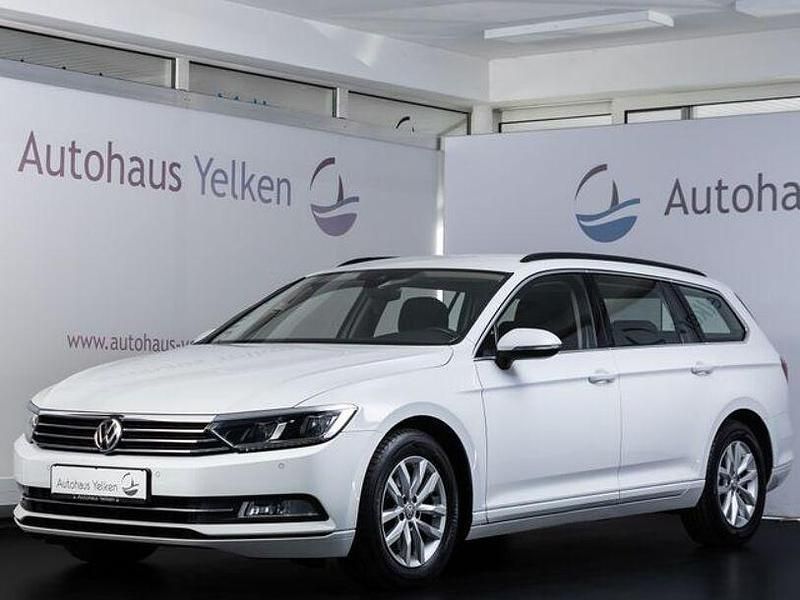 Gebraucht VW Passat Comfortline 150 PS (110 kW) 2018 Weiß Kombi