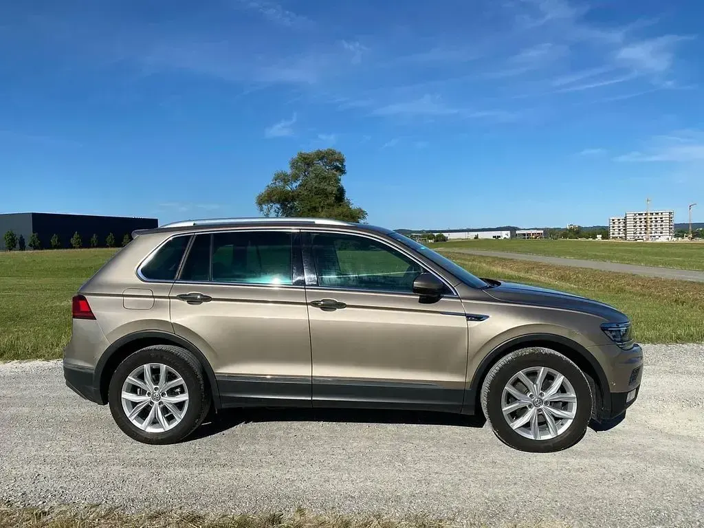 Gebraucht VW Tiguan Highline 150 PS (110 kW) 2017 Beige SUV