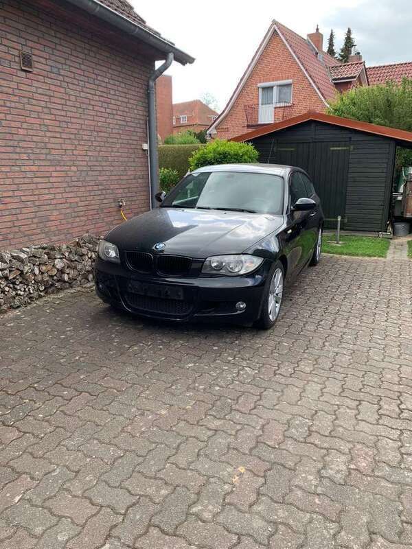 Schwarz Gebraucht 2008 BMW 118 Kleinwagen | 2.490 € (Fairer Preis) - Bild 1/3