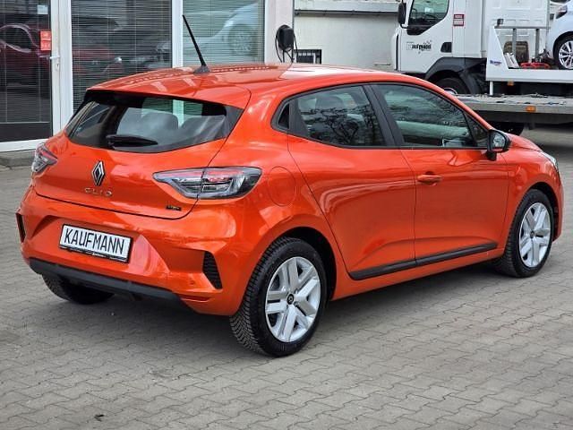 Ny Renault Clio V Evolution 143 HK (105 kW) 2026 Orange Sedan