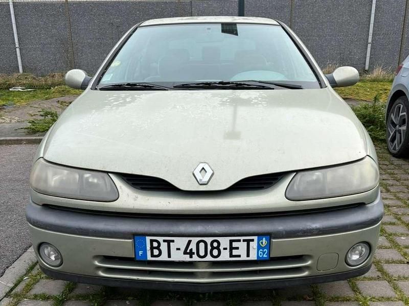 Gebraucht 2000 Renault Laguna Limousine | 800 € - Bild 1/4