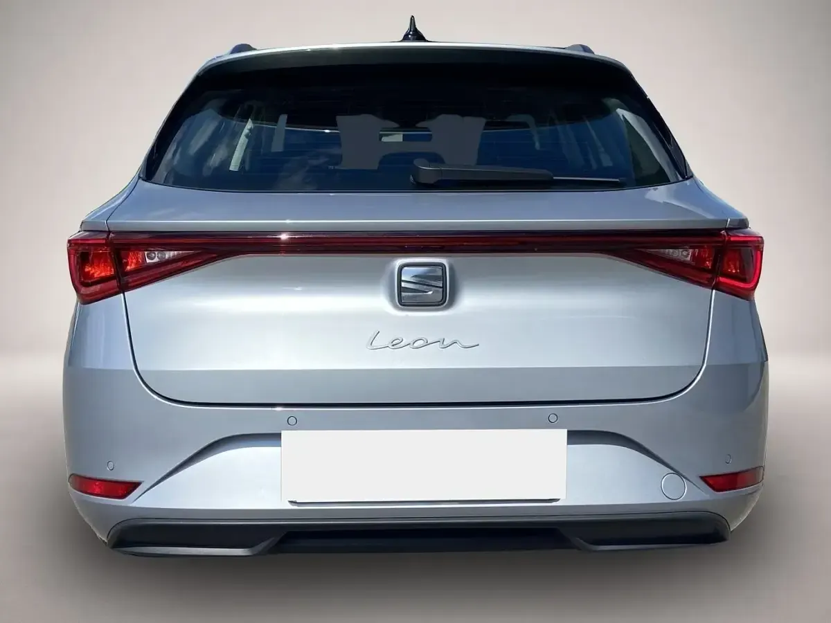 Gebraucht Seat Leon ST Style 131 PS (96 kW) 2021 Silber Kombi