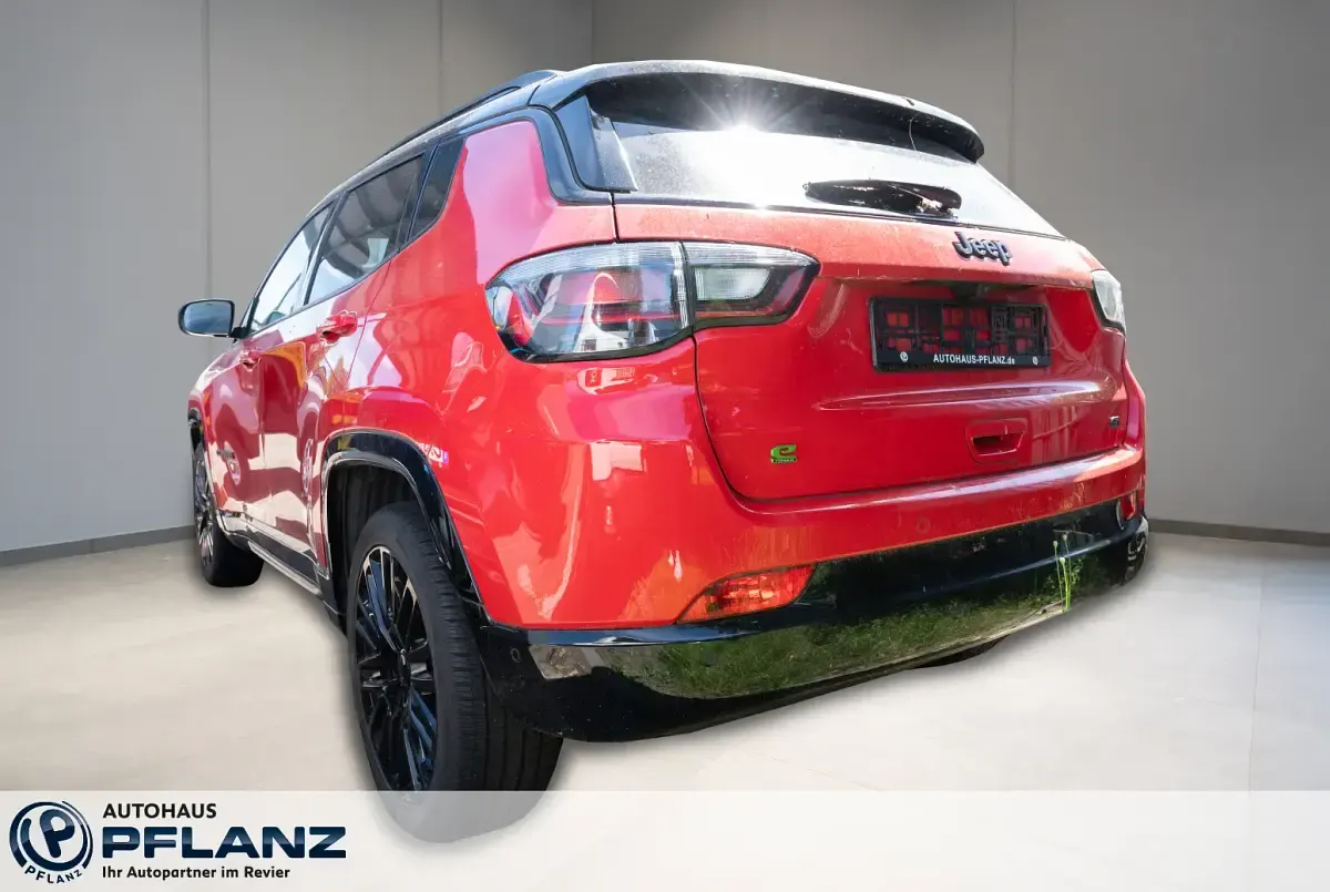 Gebraucht Jeep Compass 131 PS (96 kW) 2024 Rot SUV