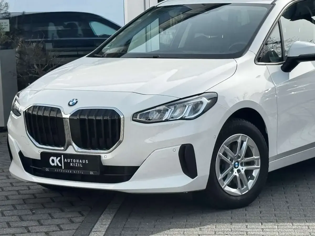 Gebraucht BMW 220 156 PS (114 kW) 2023 Alpinweiss iii Coupé