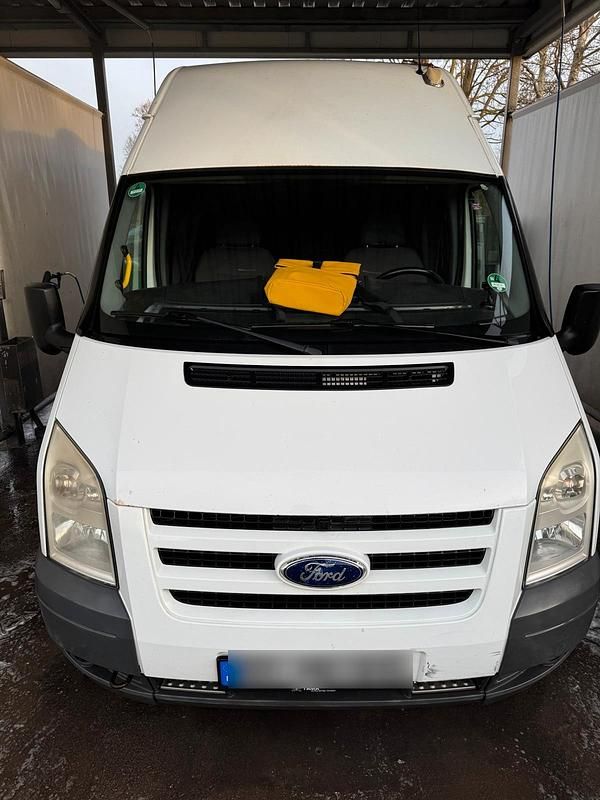 Weiß Gebraucht 2010 Ford Transit Van / Kleinbus | 13.000 € - Bild 1/4