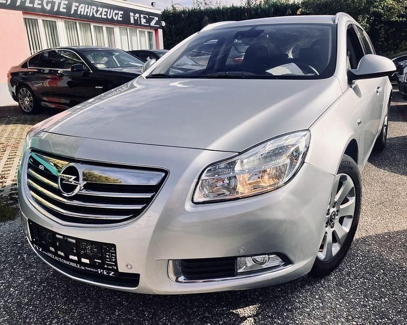 Silber Gebraucht 2012 Opel Insignia Edition Limousine | 6.980 € (Fairer Preis) - Bild 1/4