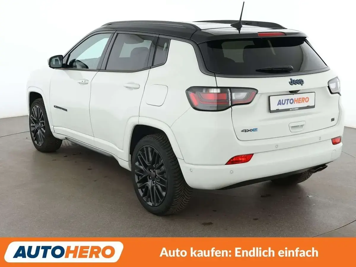 Gebraucht Jeep Compass 241 PS (177 kW) 2022 Weiß SUV