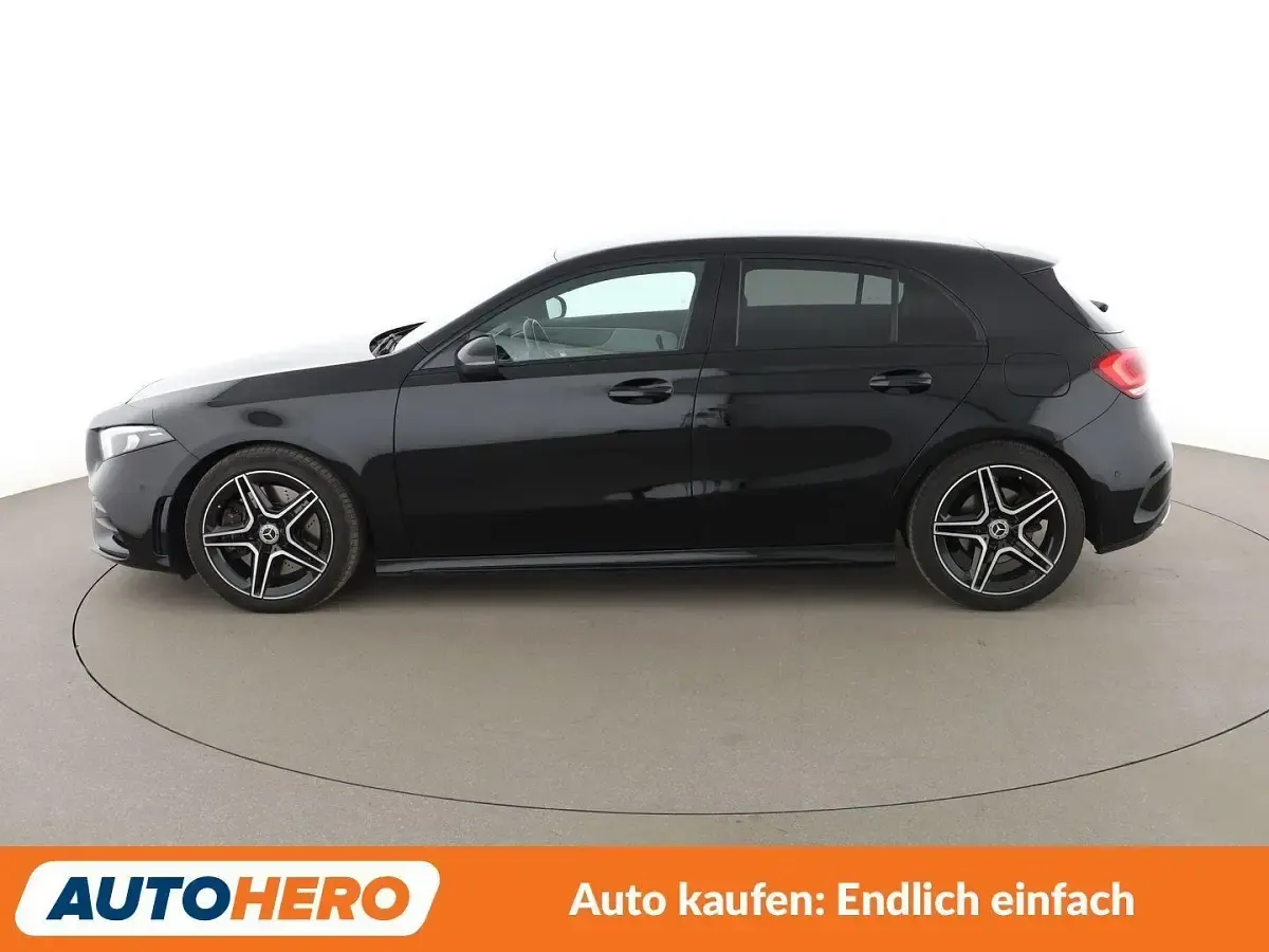 Gebraucht Mercedes A250 AMG line 224 PS (164 kW) 2019 Schwarz Limousine