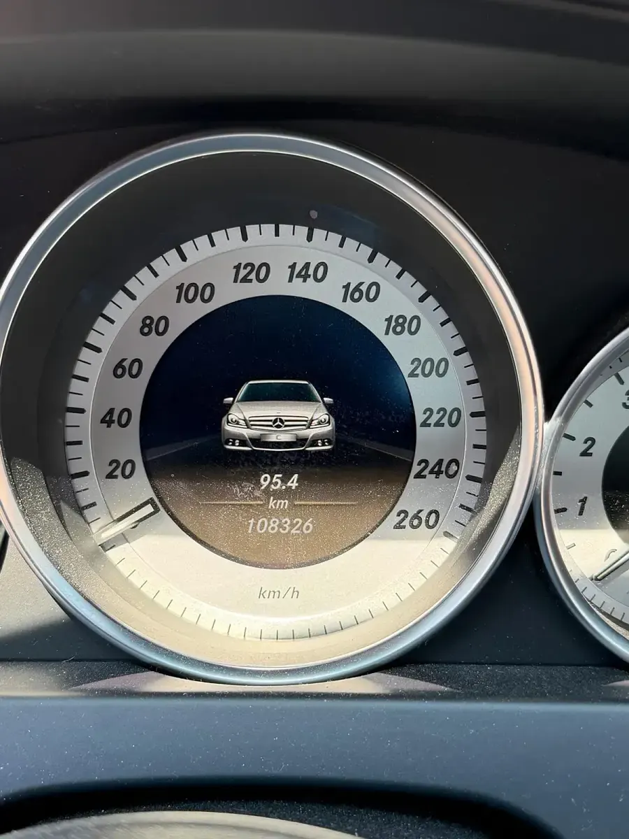 Gebraucht Mercedes C180 2012 Silber Coupé
