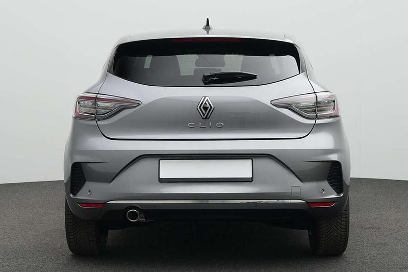 Gebraucht Renault Clio V Techno 91 PS (66 kW) 2025 Metallic lackierung Kleinwagen