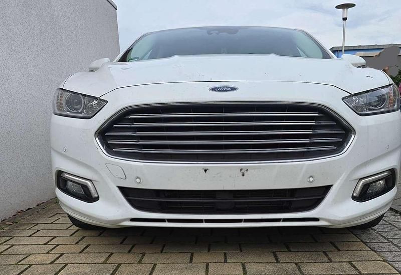 Gebraucht Ford Mondeo 150 PS (110 kW) 2016 Weiß Limousine