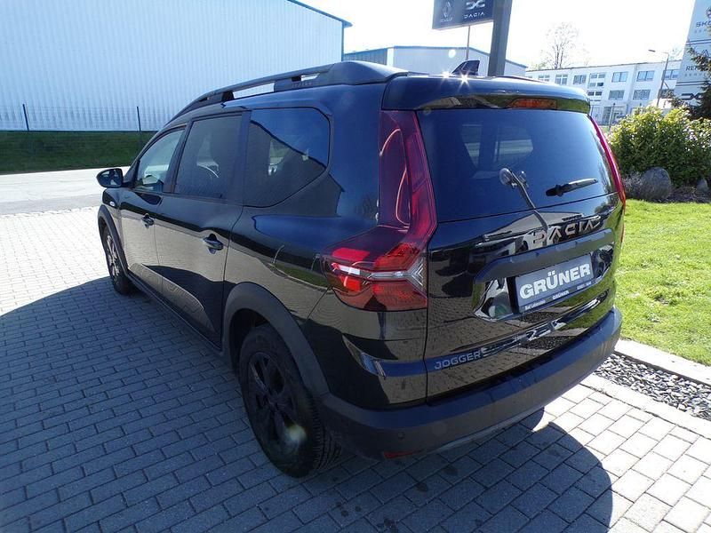 Gebraucht Dacia Jogger Extreme 110 PS (80 kW) 2025 Schwarz Van / Kleinbus