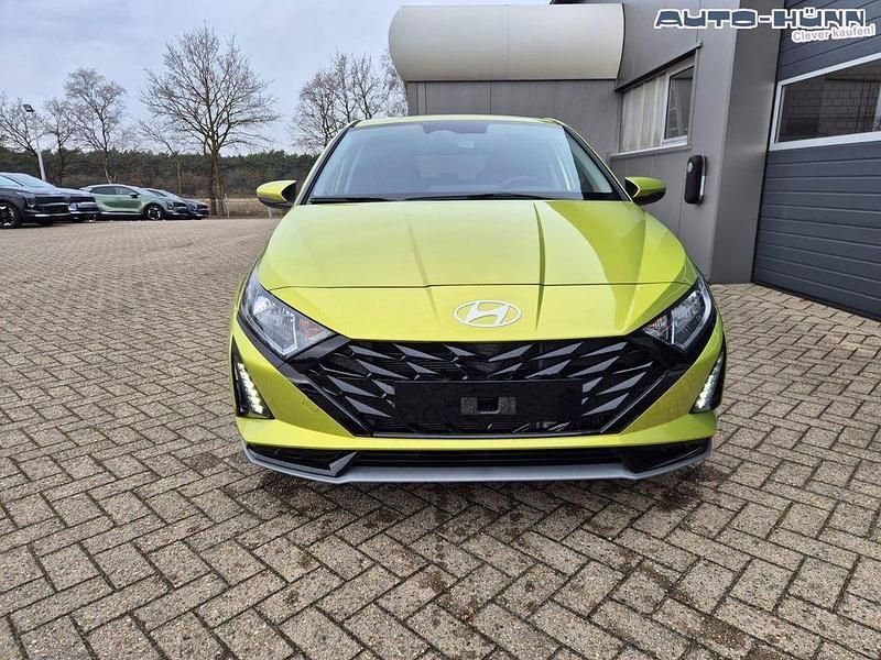 Neu Hyundai i20 Trend 90 PS (66 kW) 2026 Lucid lime Kleinwagen