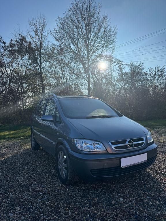 Grau Gebraucht 2005 Opel Zafira Njoy Van / Kleinbus | 1.199 € (Superpreis) - Bild 1/4