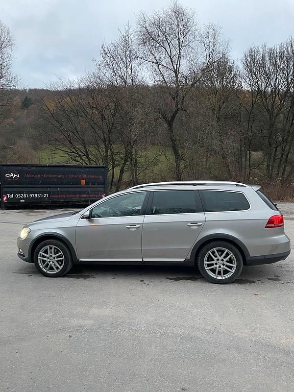 Gebraucht VW Passat Alltrack 140 PS (102 kW) 2012 Grau Kombi