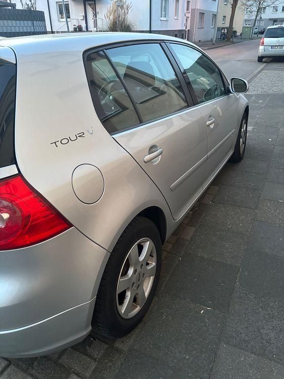 Gebraucht VW Golf V Trendline 102 PS (75 kW) 2007 Grau Limousine