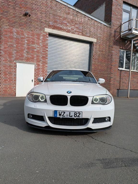 Gebraucht BMW 120 Performance 177 PS (130 kW) 2012 Weiß Kleinwagen