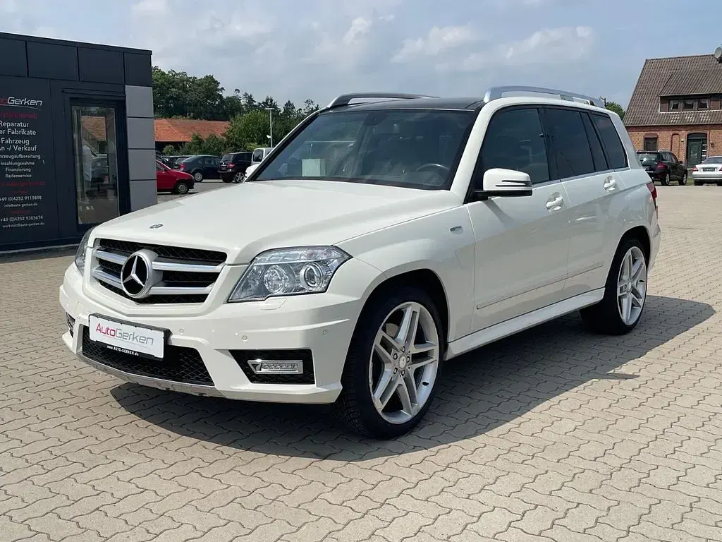 Gebraucht Mercedes GLK250 Sport 204 PS (150 kW) 2010 Weiß SUV