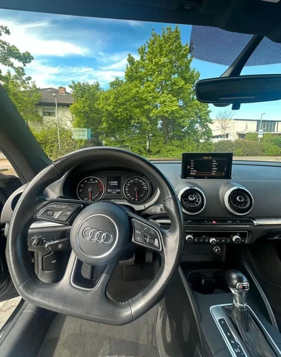 Gebraucht Audi A3 Cabriolet Sport 150 PS (110 kW) 2019 Schwarz Cabrio