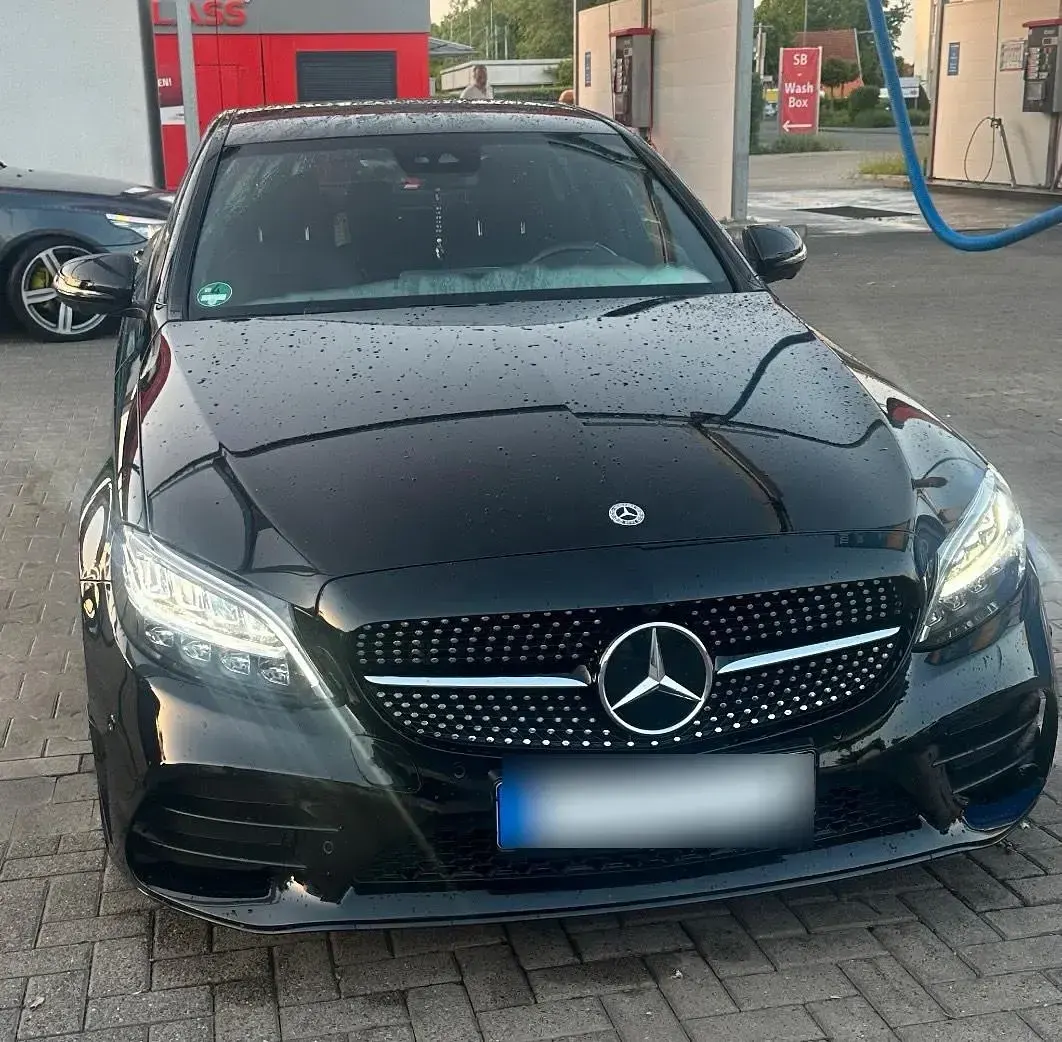 Gebraucht Mercedes C300e 306 PS (225 kW) 2021 Schwarz Limousine