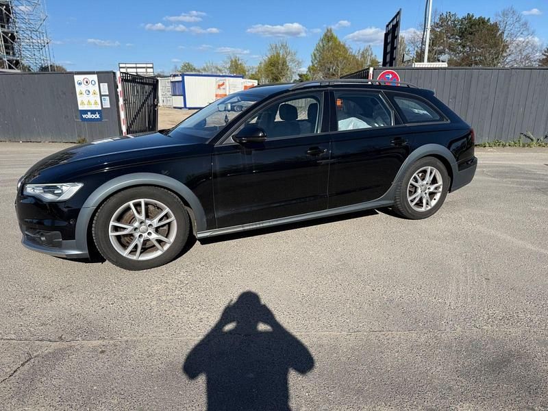 Gebraucht Audi A6 Ambiente 320 PS (235 kW) 2015 Schwarz Kombi