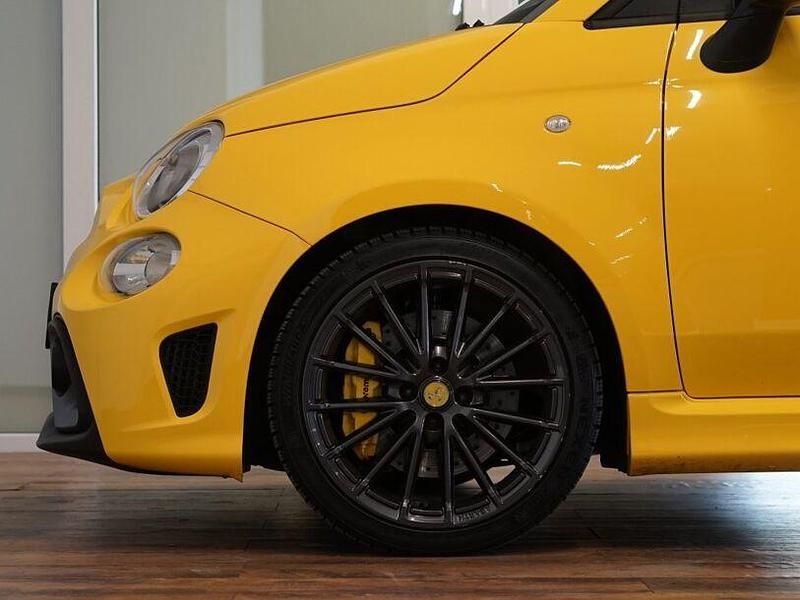Gebraucht Abarth 595C Competizione 180 PS (132 kW) 2021 Gelb Cabrio