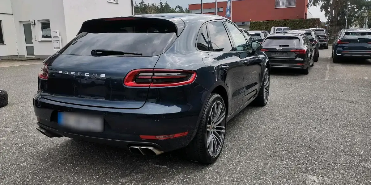 Gebraucht Porsche Macan Turbo 400 PS (294 kW) 2014 Blau SUV