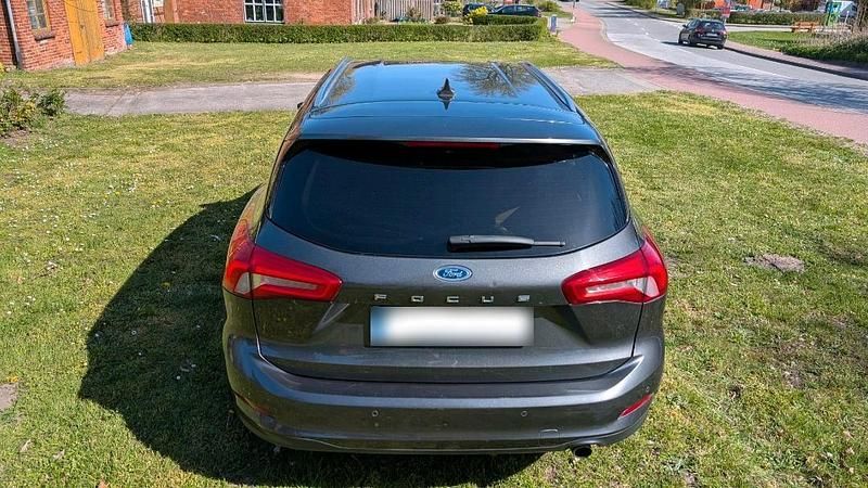 Brugt Ford Focus Cool & Connect 150 HK (110 kW) 2019 Grå Stationcar