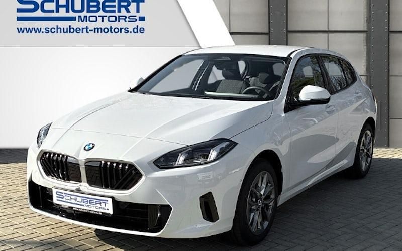 Gebraucht BMW 116 Performance 122 PS (89 kW) 2026 Weiß Kleinwagen