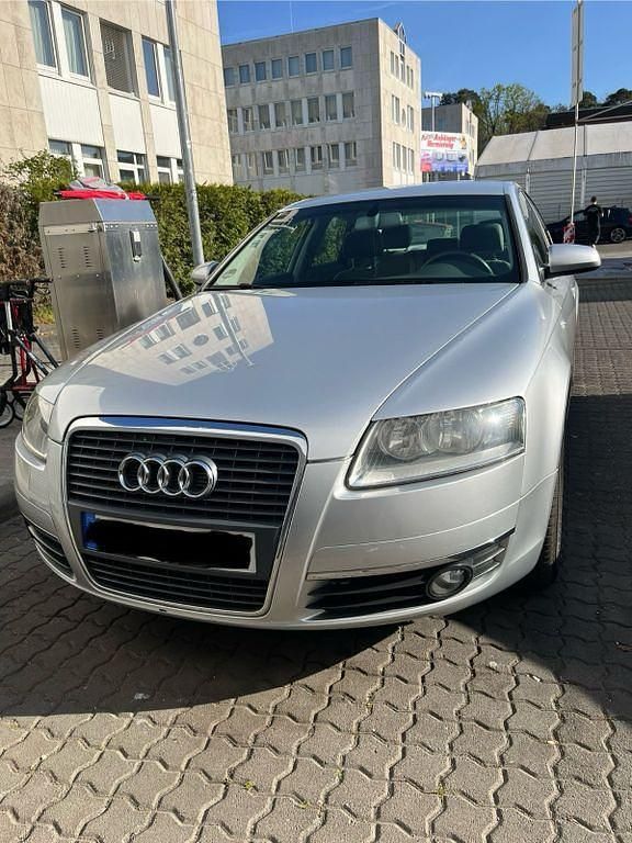 Silber Gebraucht 2005 Audi A6 Limousine | 2.500 € (Superpreis) - Bild 1/4