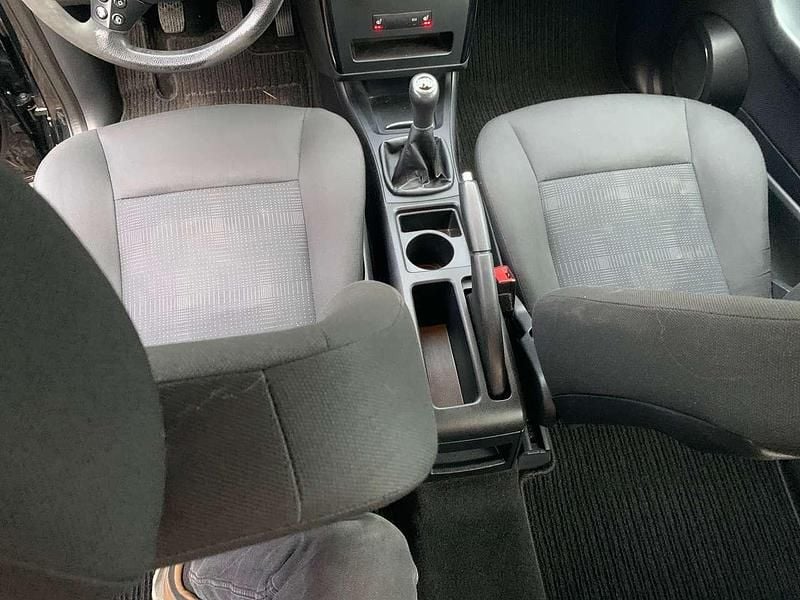 Gebraucht Mercedes A160 95 PS (69 kW) 2012 Kosmosschwarz  metalliclack Kleinwagen