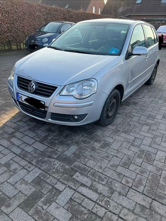 Silber Gebraucht 2006 VW Polo Comfortline Limousine | 1.000 € (Superpreis) - Bild 1/4