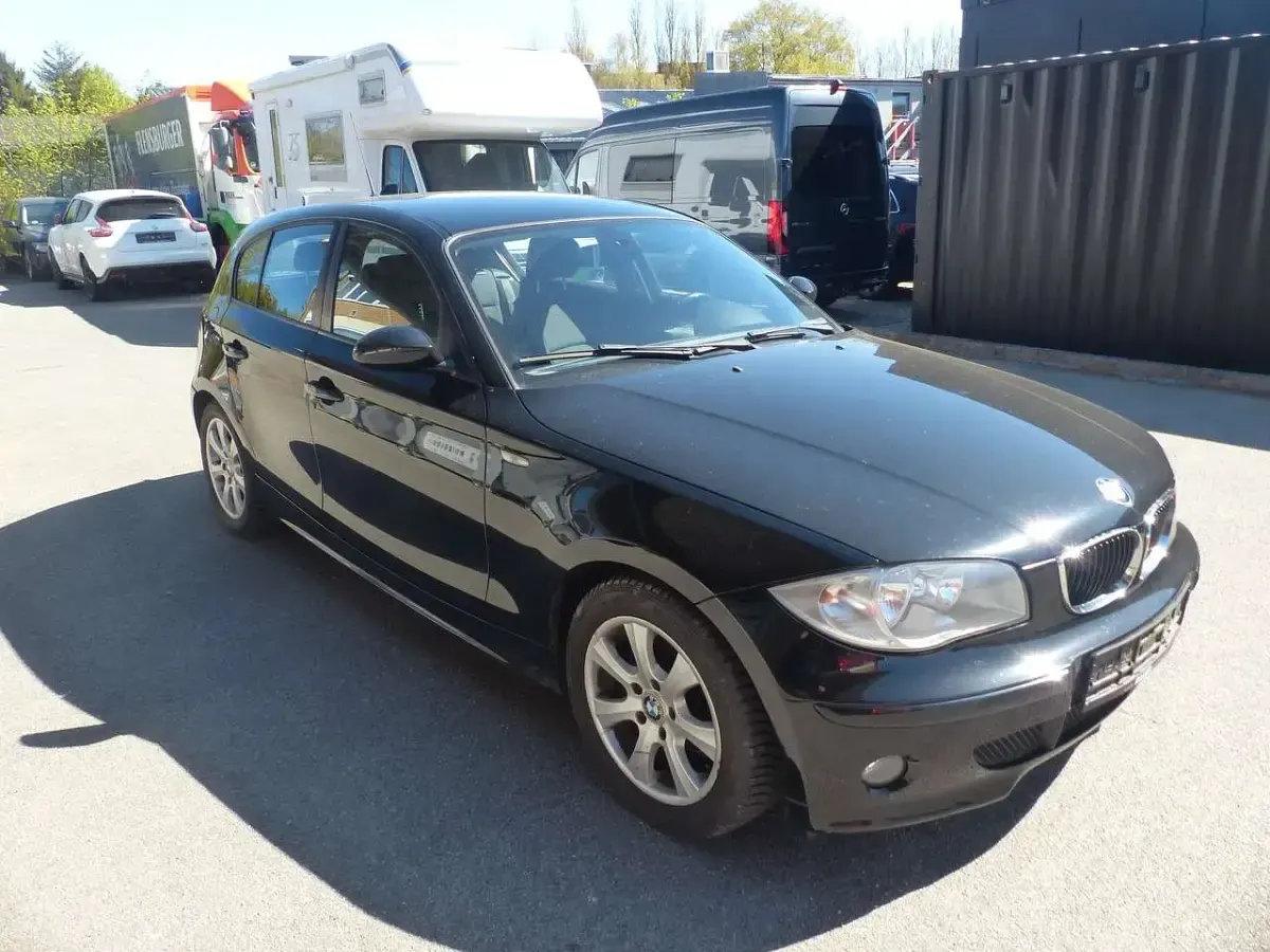 Gebraucht BMW 118 Advantage 129 PS (94 kW) 2005 Schwarz Kleinwagen