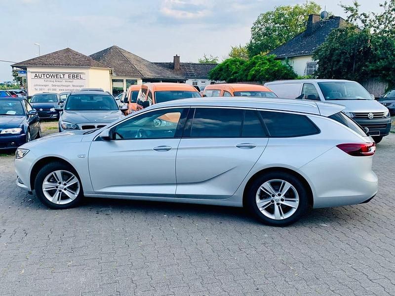 Gebraucht Opel Insignia Business 136 PS (100 kW) 2019 Silber Limousine