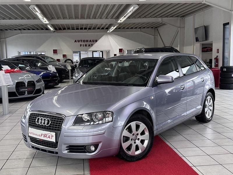 Grau Gebraucht 2006 Audi A3 Attraction Limousine | 6.549 € (Etwas zu teuer) - Bild 1/4