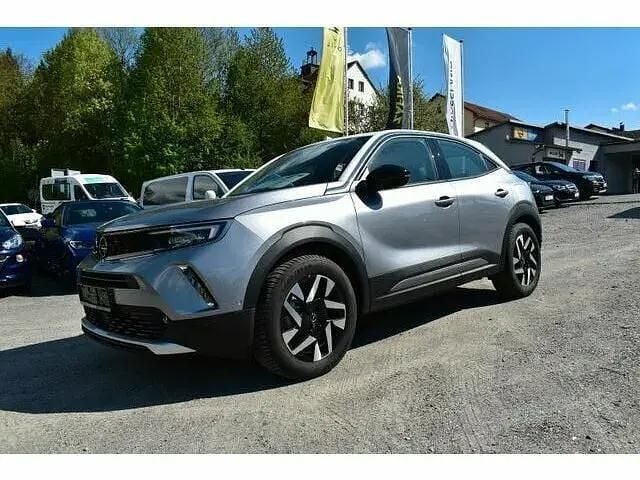 Gebraucht Opel Mokka-e Elegance 100 kW (136 PS) 2022 Kontrast grau/dach weiß (metallic) SUV