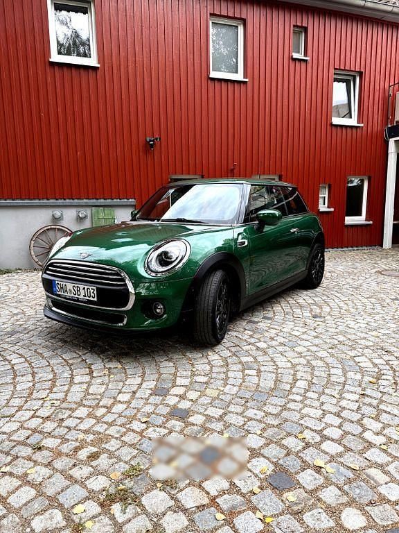 Grün Gebraucht 2020 Mini ONE Kleinwagen | 18.499 € (Etwas zu teuer) - Bild 1/4
